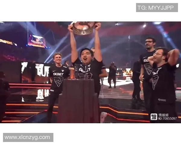 DOTA2热议聚焦JDG耐力争议引发的战术与心理博弈分析