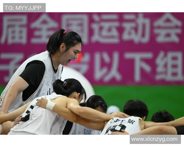 重庆篮球队的意识提升与团队凝聚力探讨聚焦篮球发展新方向 重庆篮球队的意识提升与团队凝聚力探讨聚焦篮球发展新方向