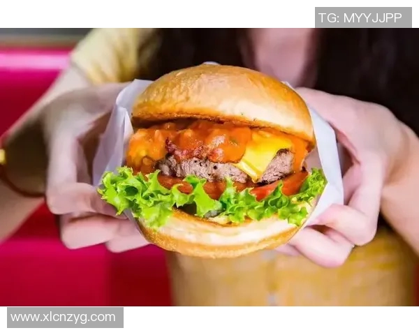 广州恒大对阵汉堡精彩视频回顾与赛后分析全景呈现