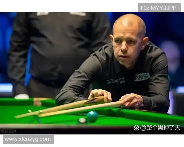 达鲁萨发卡与莫斯科的精彩对决揭示足球战术的较量与魅力