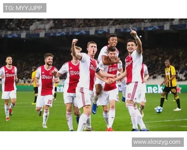 埃因霍温对阵米兰的巅峰对决两队历史交锋回顾与赛前分析 埃因霍温对阵米兰的巅峰对决两队历史交锋回顾与赛前分析